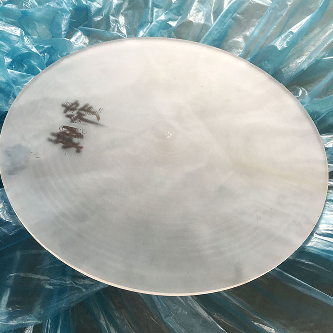 加工實(shí)例：213mm人工晶體45分鐘切割效果