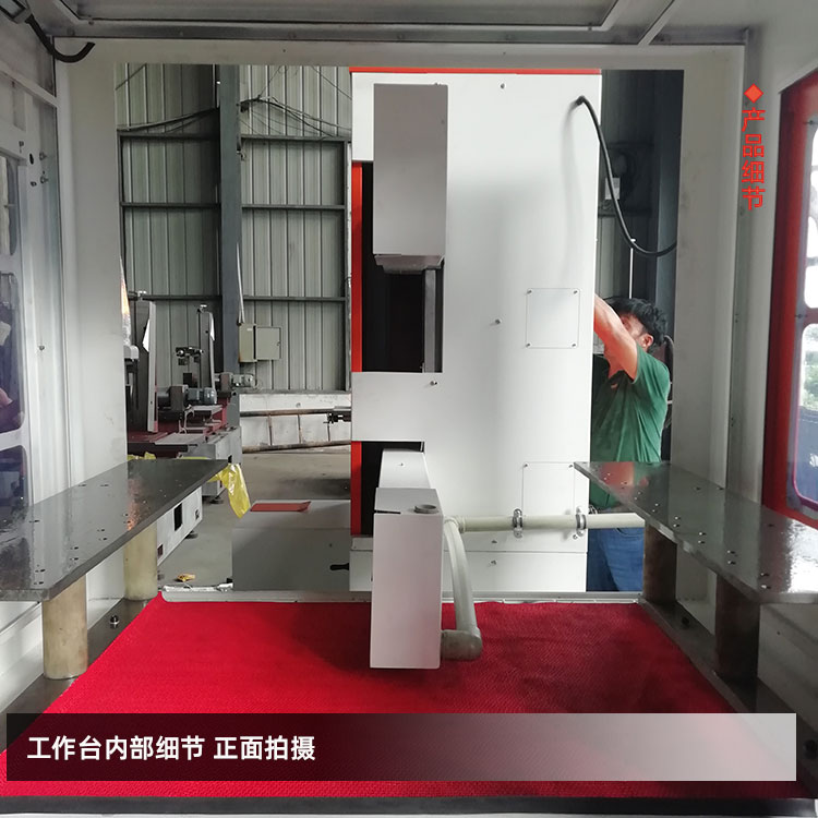 環(huán)形金剛石線切割機(jī)內(nèi)部細(xì)節(jié)展示