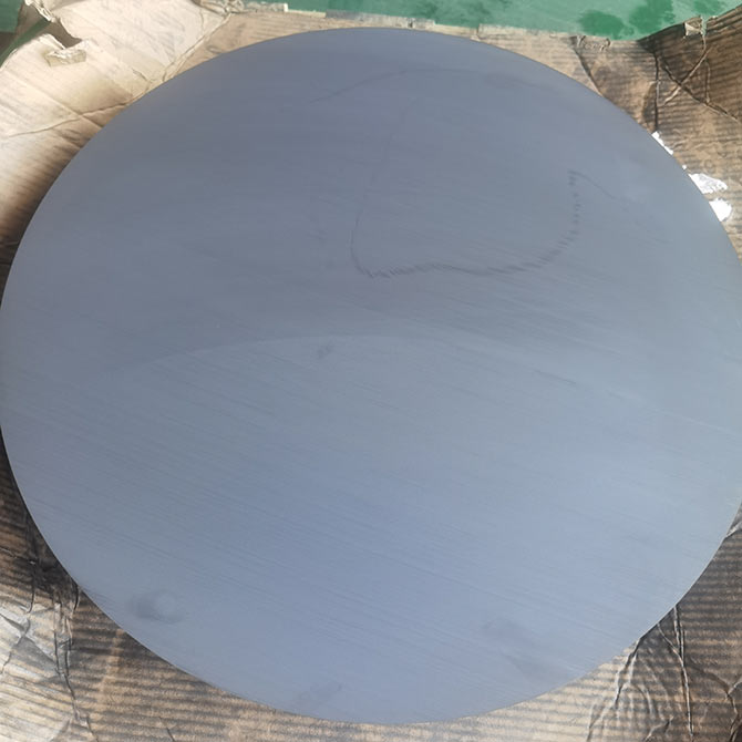 加工實(shí)例：直徑560mm石墨圓柱橫切效果