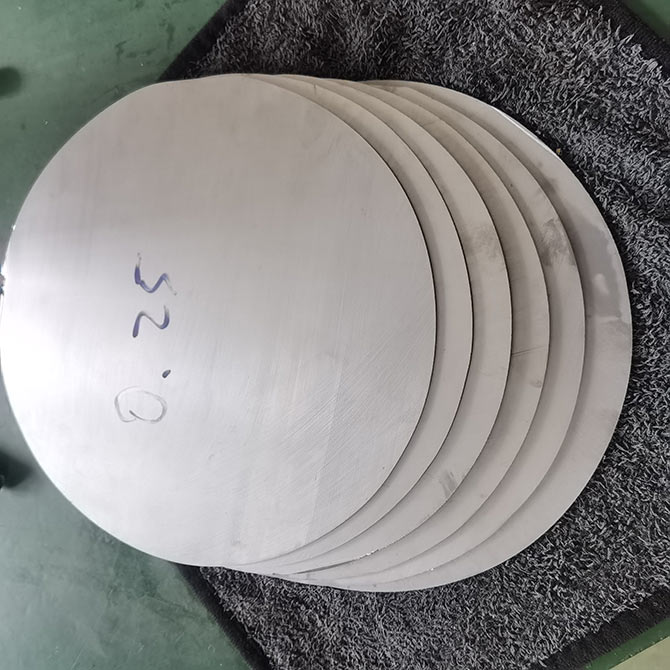 加工實例/客戶φ200mm單晶硅14~15分鐘切一片效果