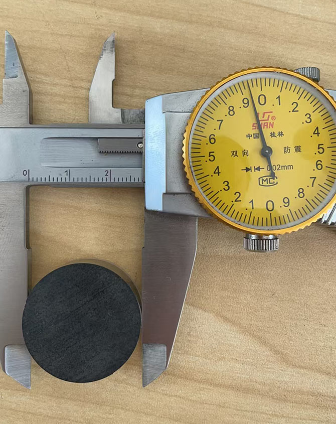 金屬陶瓷涂層復(fù)合材料切割效果 金屬陶瓷涂層復(fù)合材料切割效果