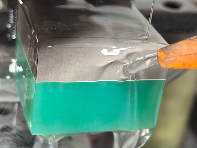 復合材料和金剛石切樣